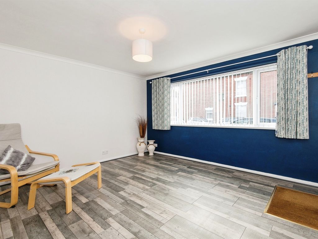 1 bed flat for sale in Mill Lane, Romsey SO51, £160,000 Zoopla