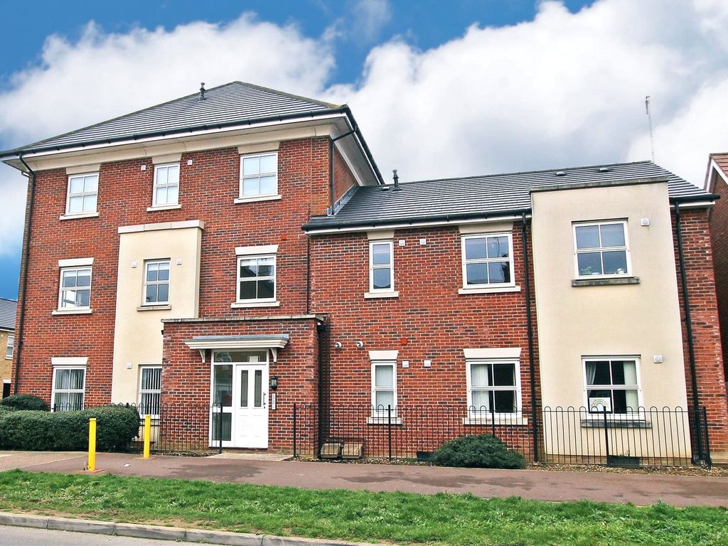 2 bed flat for sale in Rowditch Furlong, Redhouse Park, Milton Keynes