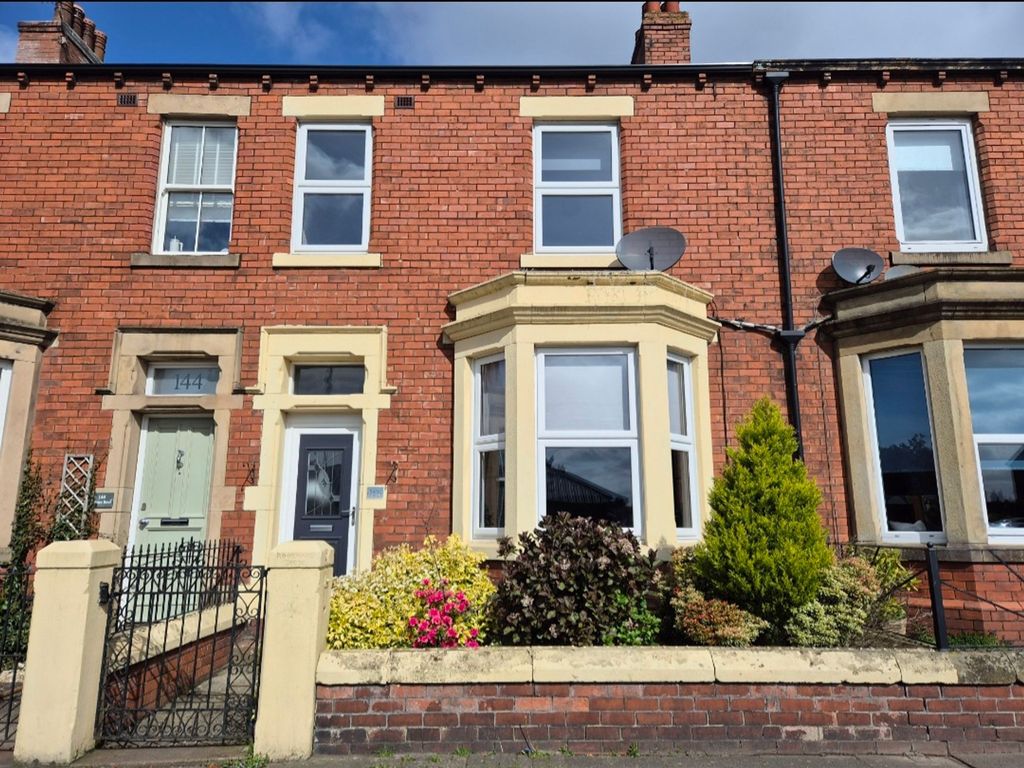 4 bed terraced house for sale in Wigton Road, Carlisle CA2, £195,000