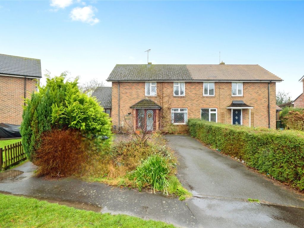 3 bed semidetached house for sale in Brownhill Road, North Baddesley