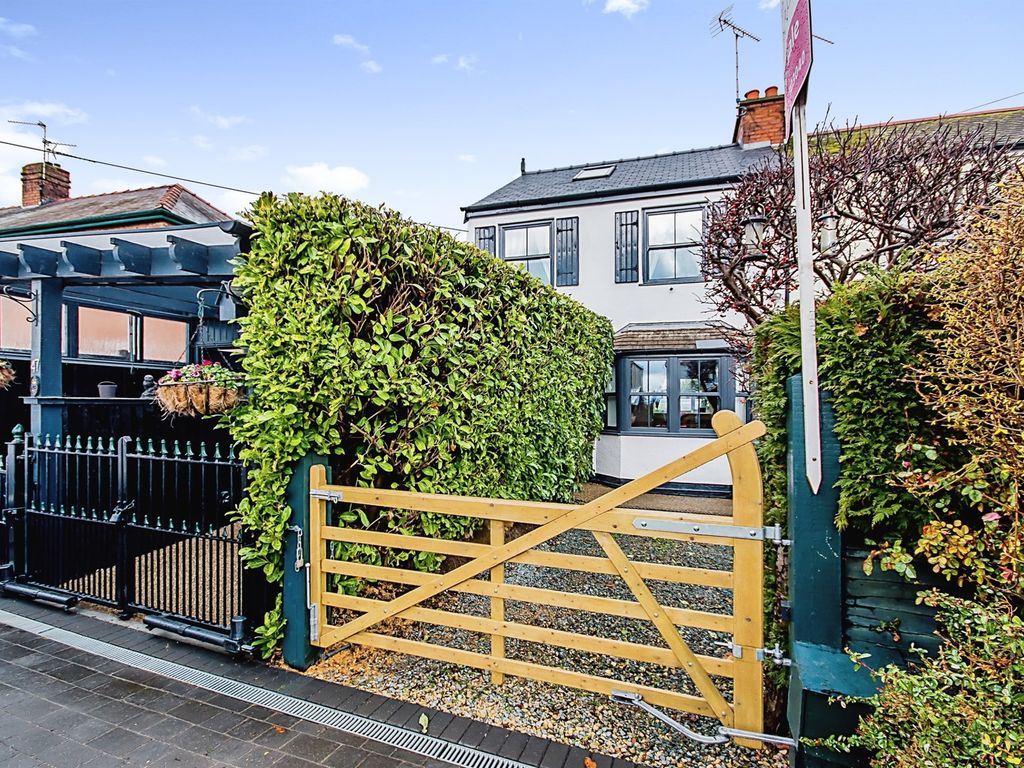 3 bed semidetached house for sale in Chapel Lane, Leasingham, Sleaford