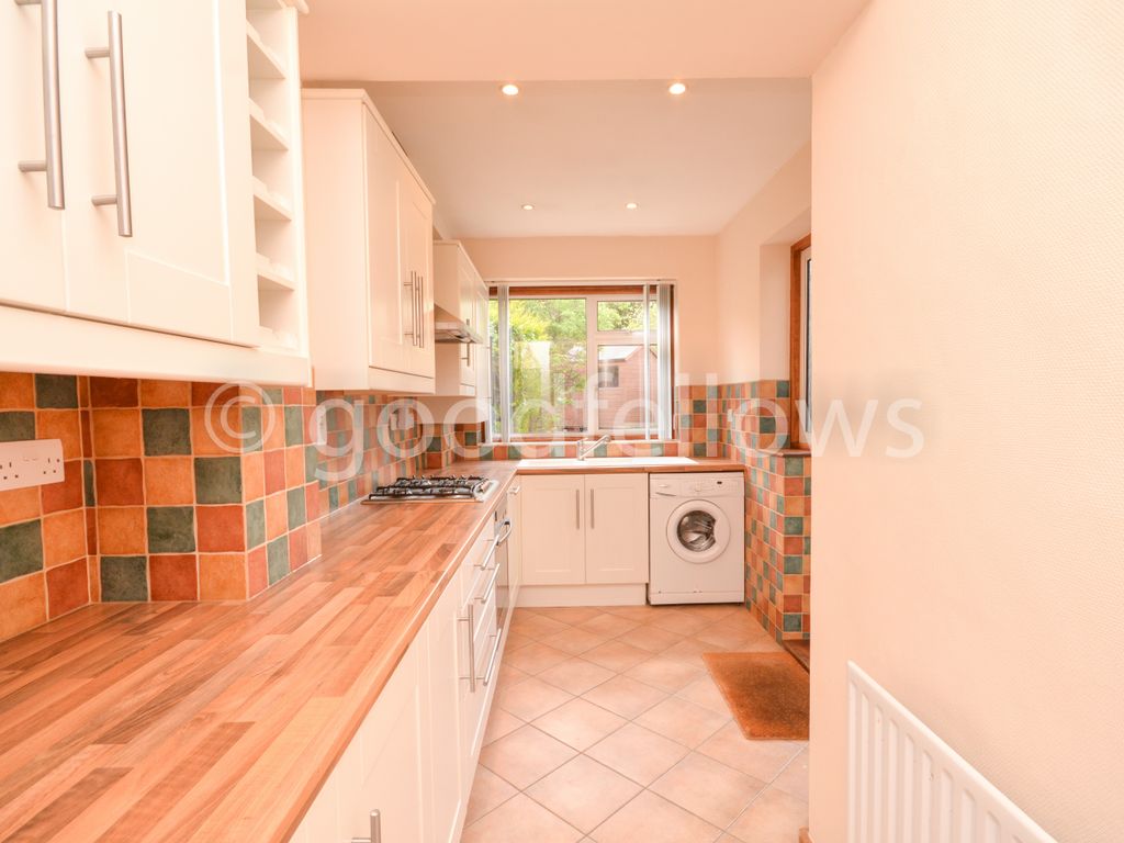 2 bed detached house to rent in Buckfast Road, Morden, Surrey SM4, £1,950 pcm Zoopla