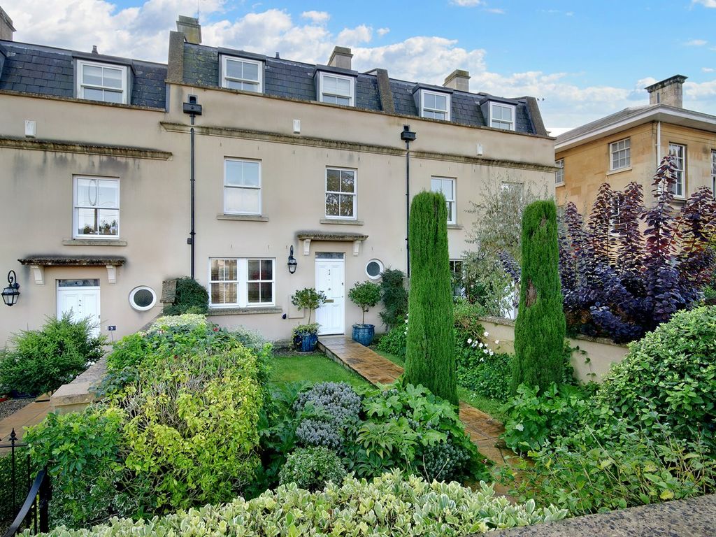 4 bed terraced house for sale in Hilperton Road, Trowbridge BA14, £