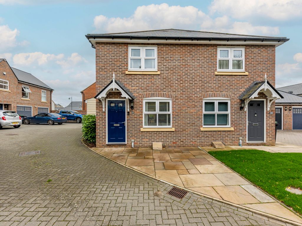 Bayford Way, Stansted, Essex CM24  