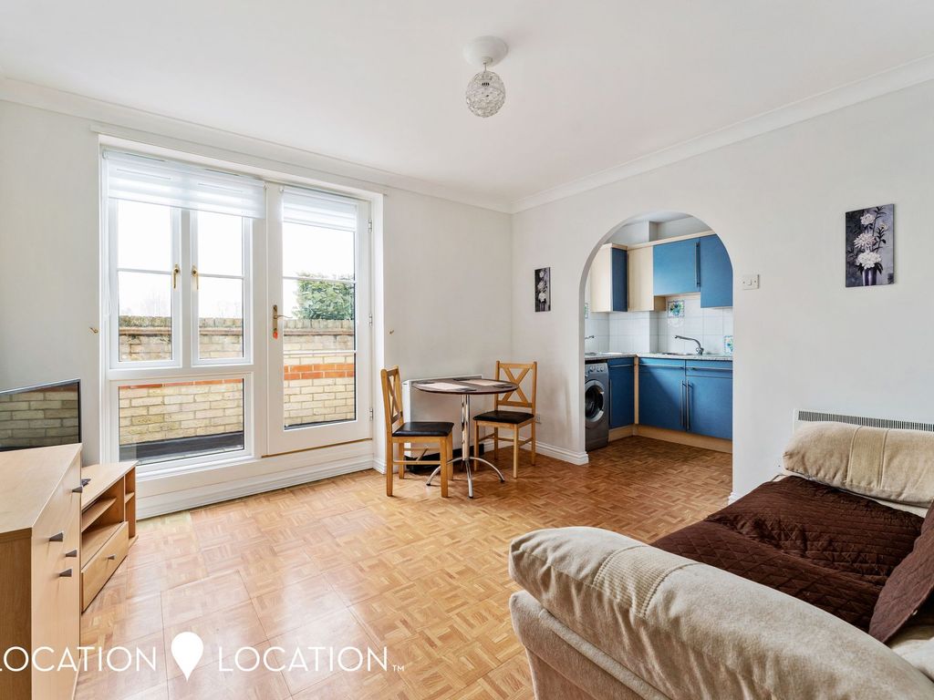 1 bed flat for sale in St. Andrews Mews, London N16 Zoopla
