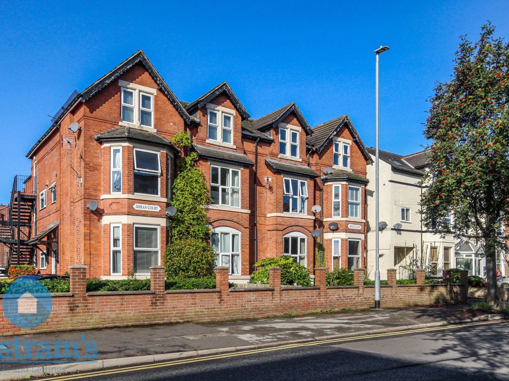 2 bed flat for sale in Arran Court, Musters Road, West Bridgford NG2, £