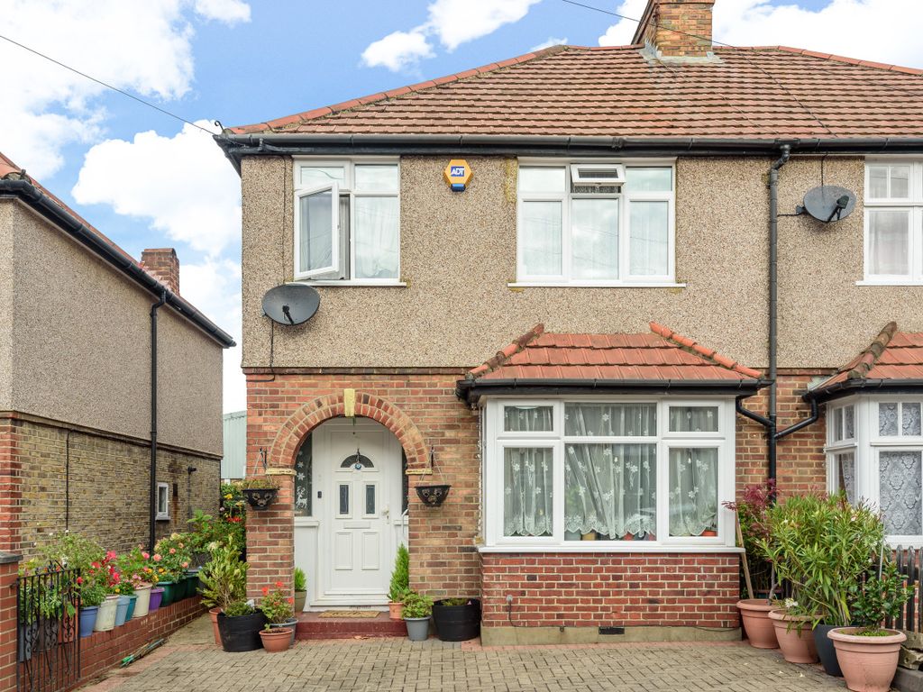 Wilmar Close North Uxbridge UB8  