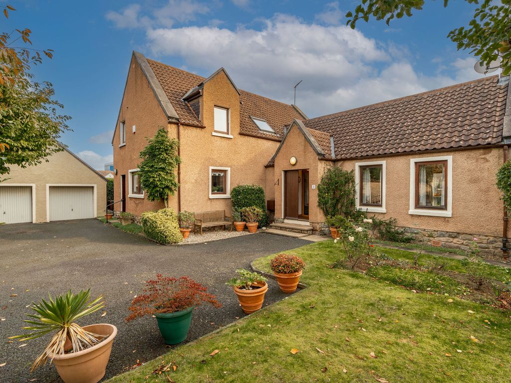 4 bed detached house for sale in 3 Rosehall Place, Haddington EH41, £