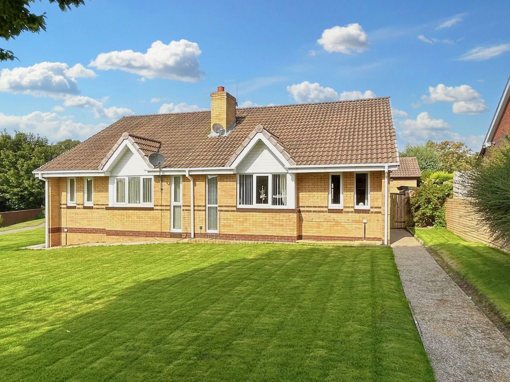 2 bed bungalow for sale in Corby Grove, Peterlee SR8, £184,950 Zoopla