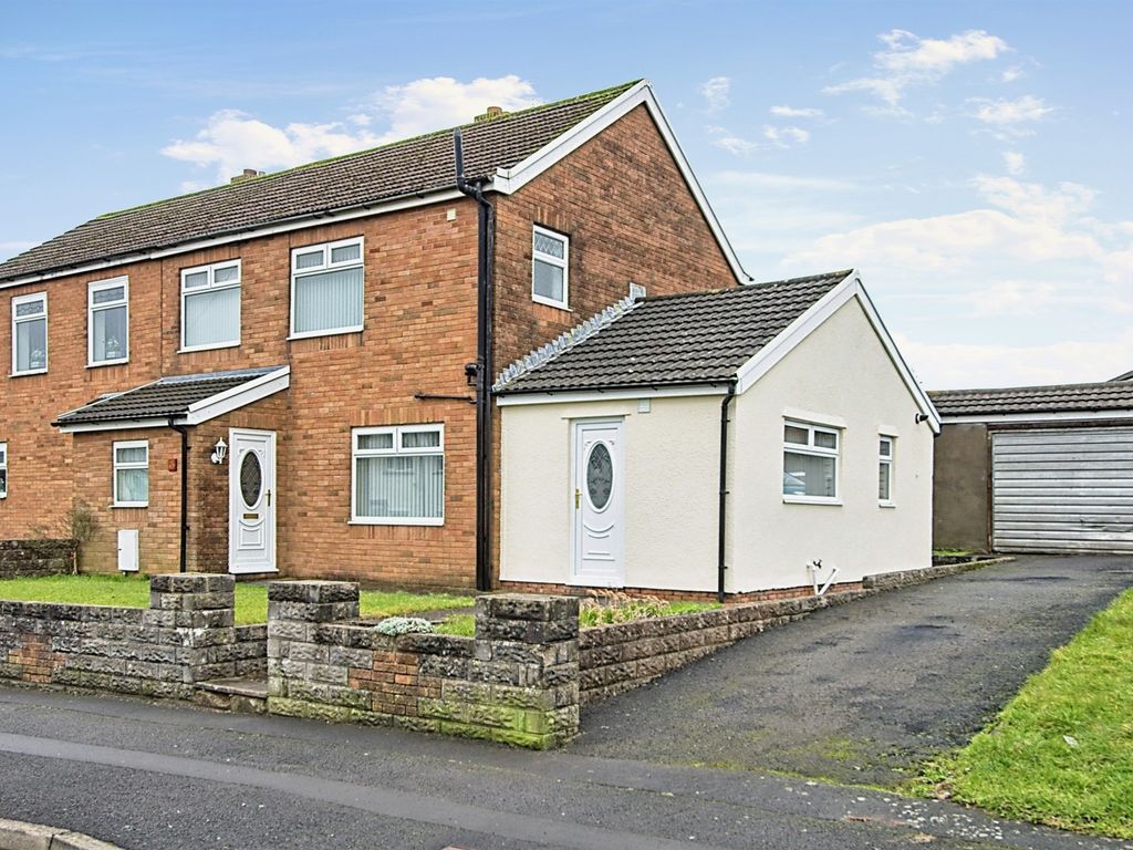 3 bed semidetached house for sale in Beech Road, Llanharry, Pontyclun