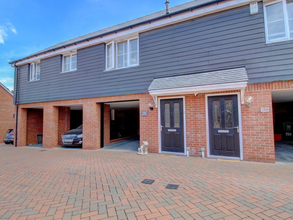 2 bed detached house for sale in School Avenue, Laindon, Basildon SS15