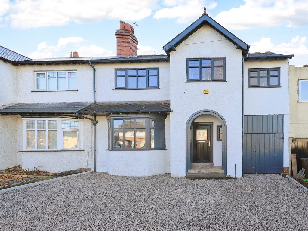 4 bed semidetached house for sale in Birches Barn Road, Bradmore