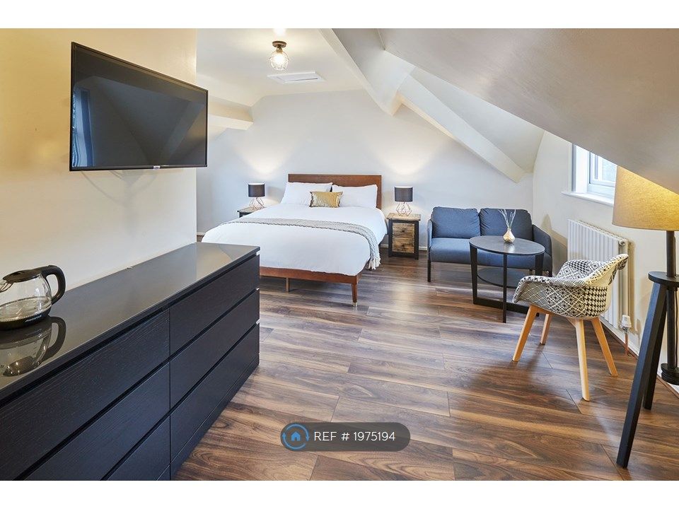 Room to rent in Marton Avenue, Middlesbrough TS4, £695 pcm Zoopla