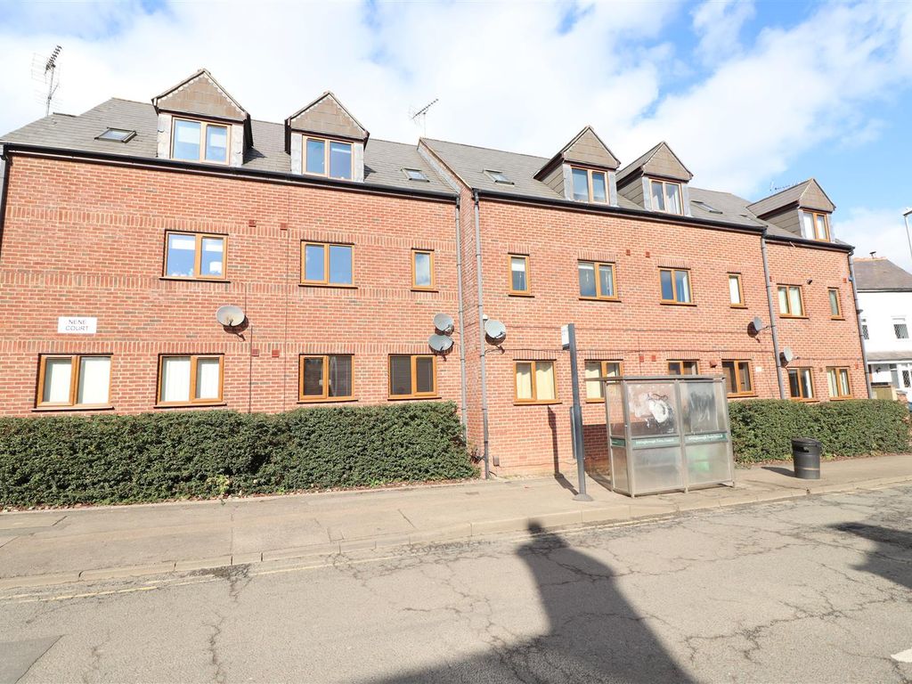 Studio for sale in Nene Court, Station Road, Irthlingborough NN9, £