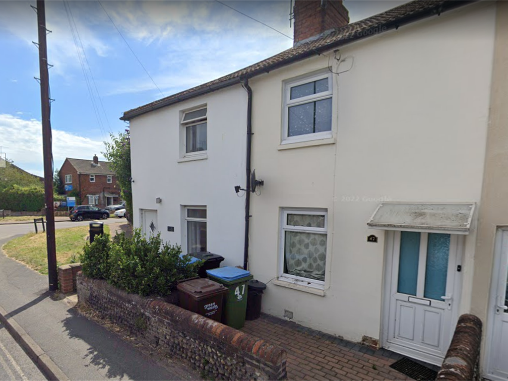 2 bed terraced house to rent in 47 Wick Street, Littlehampton, Wick