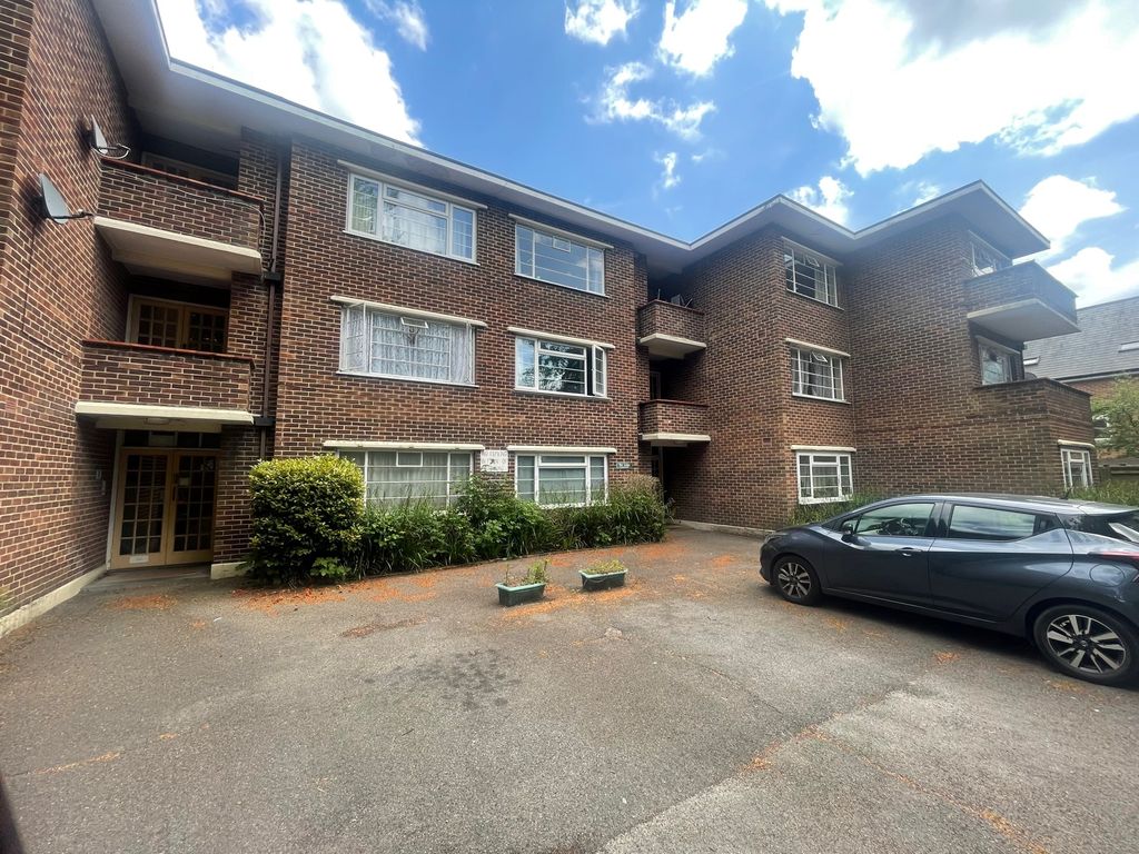 1 bed flat to rent in The Lodge, Banister Road, Shirley, Southampton