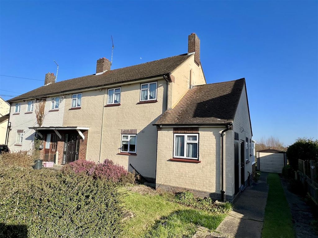 3 bed semidetached house for sale in Bird Lane, Great Warley
