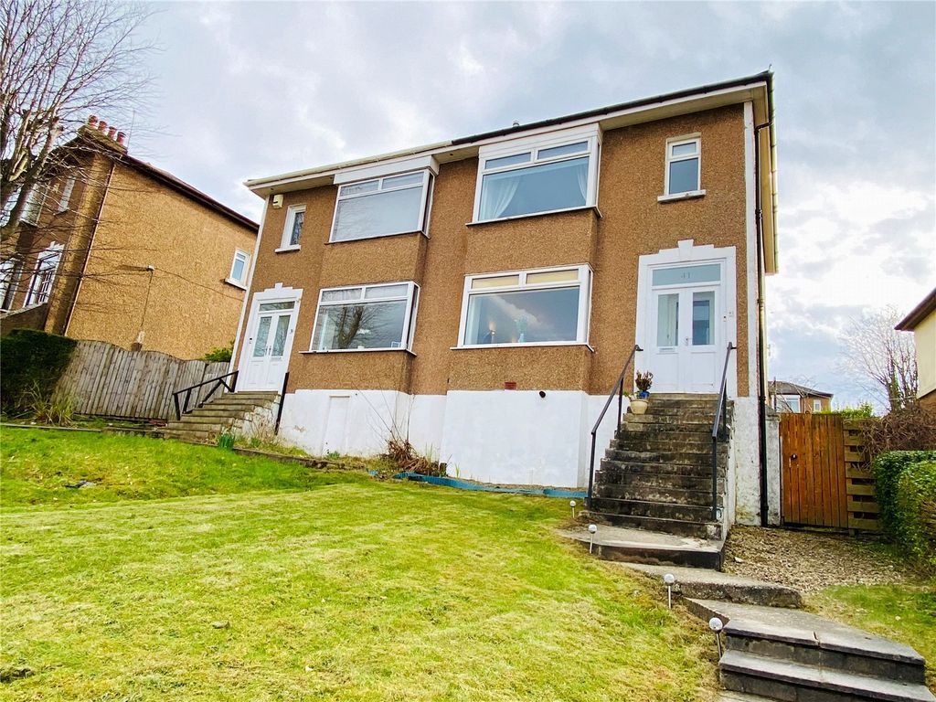 3 bed semidetached house for sale in Kilpatrick Gardens, Clarkston