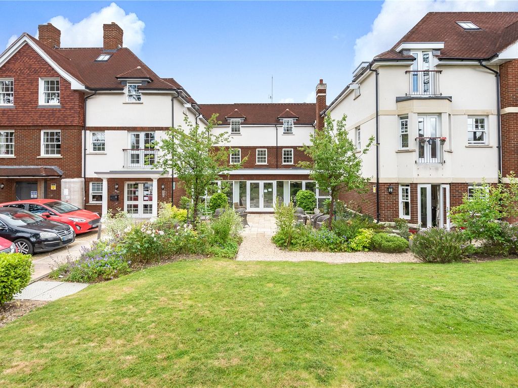 1 bed flat for sale in Wiltshire Road, Wokingham, Berkshire RG40, £