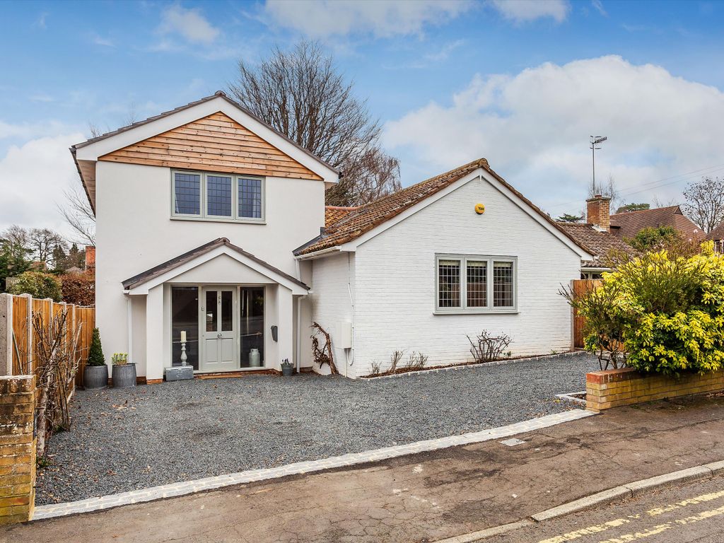 4 bed detached house for sale in Cranley Road, Guildford, Surrey GU1