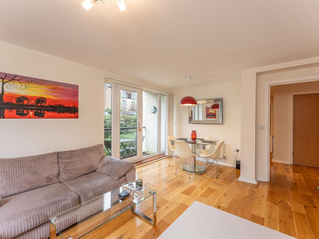 2 bed flat for sale in Peacock Close, Millbrook Park NW7, £525,000 Zoopla