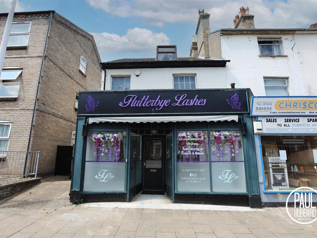 3 bed for sale in London Road South, Lowestoft, Suffolk NR33