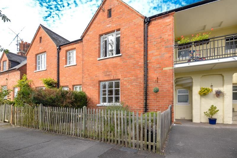 2 bed flat for sale in Prince Consort Cottages, Windsor SL4 Zoopla