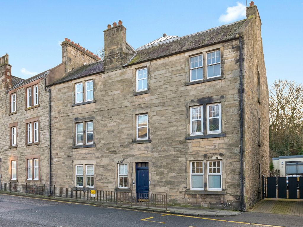 2/5 Marischal Place, Edinburgh EH4  