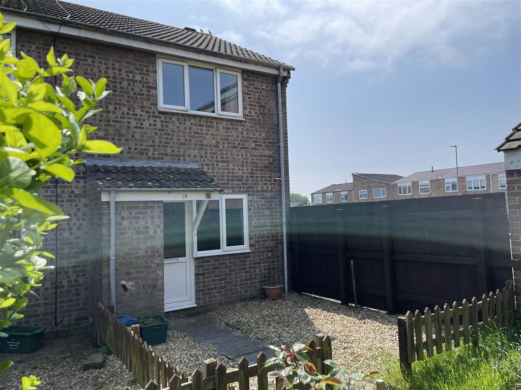 2 bed end terrace house for sale in Laburnam Way, Bulwark, Chepstow