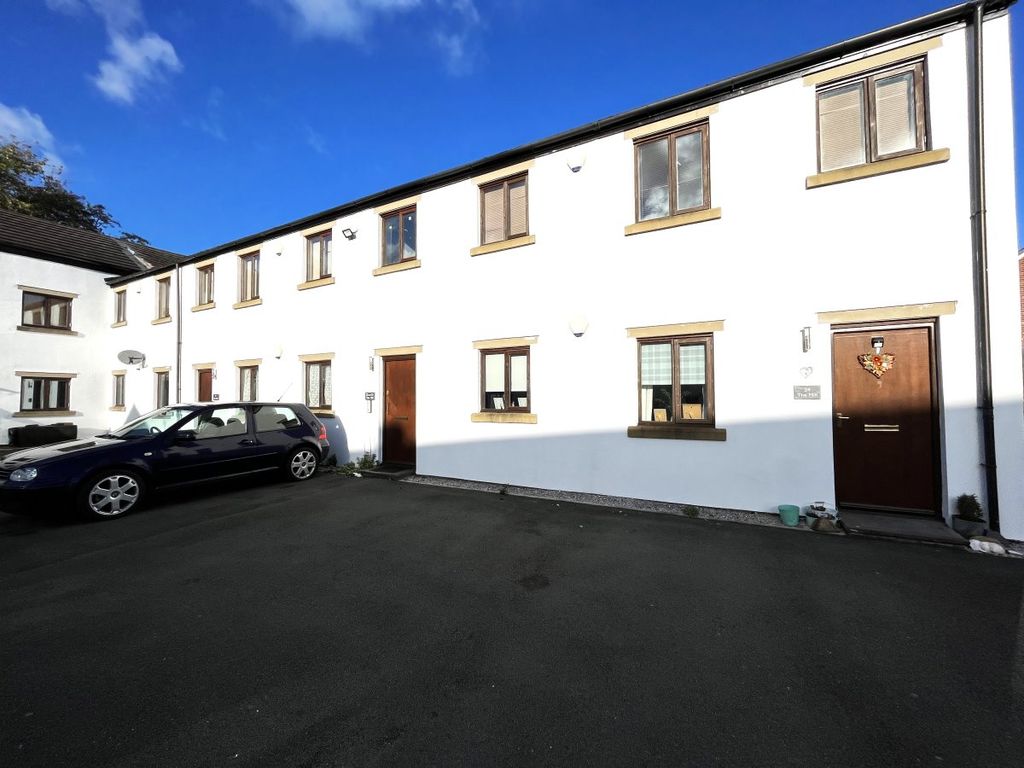 1 bed flat for sale in Dewsbury Road, Ossett WF5, £75,000 Zoopla