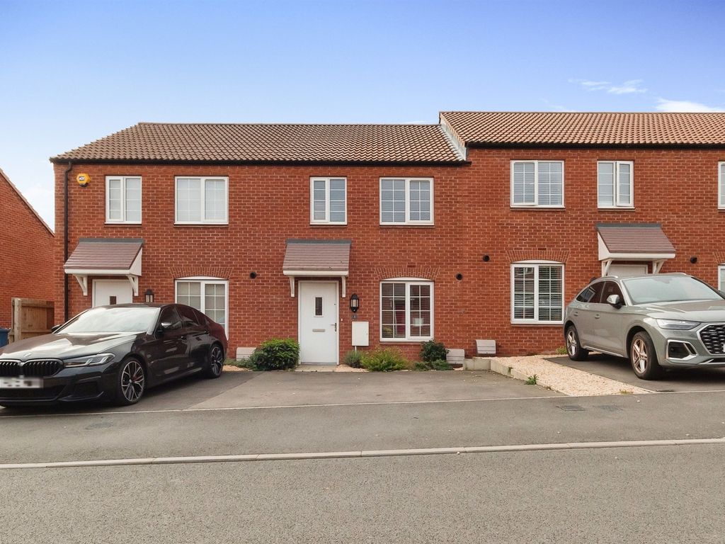 3 bed terraced house for sale in Bateman Close, Edwalton, Nottingham NG12, £190,000 Zoopla