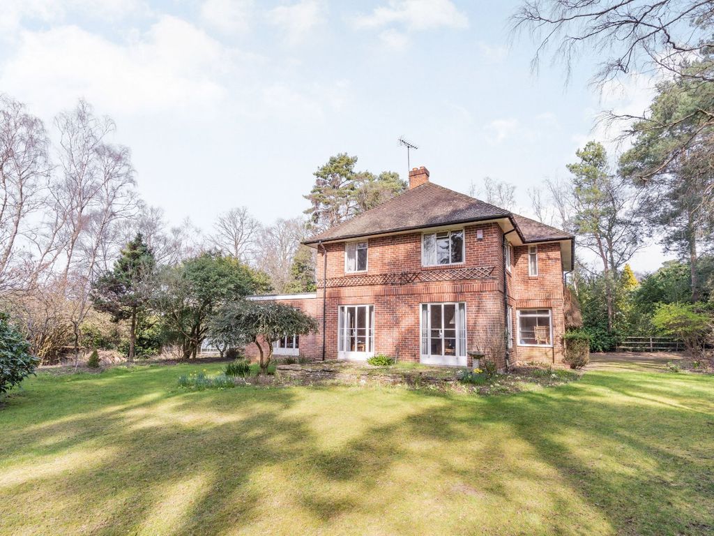 4 bed detached house for sale in Larch Avenue, Ascot, Berkshire SL5