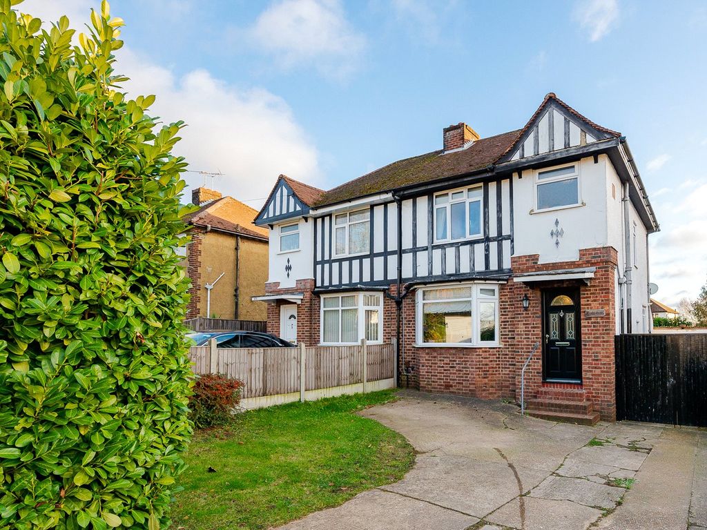 3 bed semidetached house for sale in Tonbridge Road, Maidstone ME16