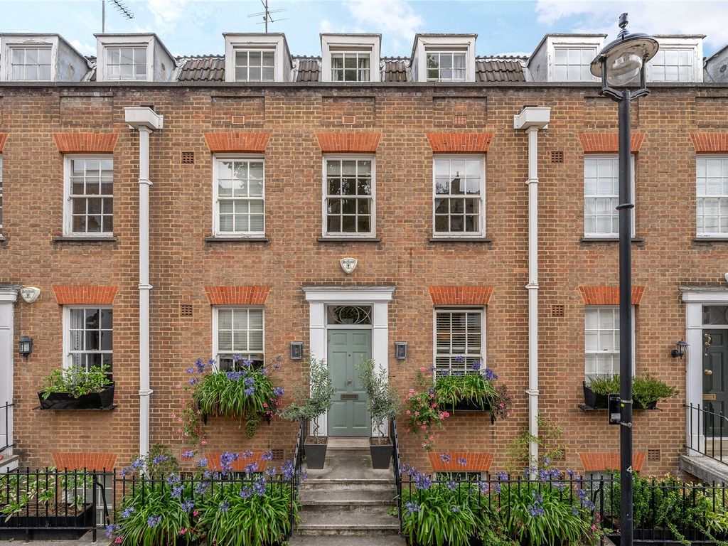 6 bed terraced house for sale in Little Chester Street, London SW1X