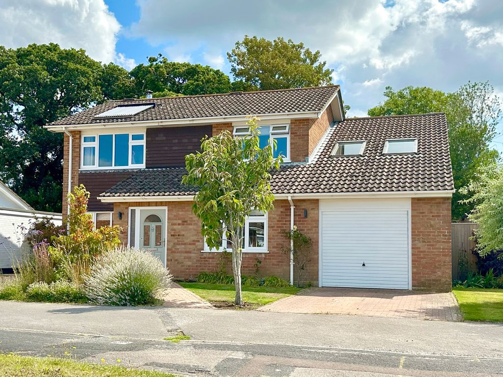 4 bed detached house for sale in Fox Field, Everton, Lymington, Hampshire SO41 Zoopla