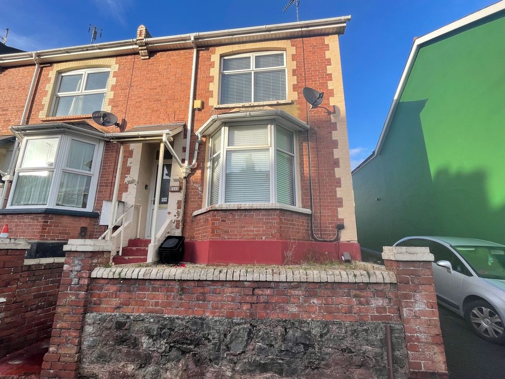 2 bed end terrace house to rent in St. Michaels Road, Paignton TQ4, £