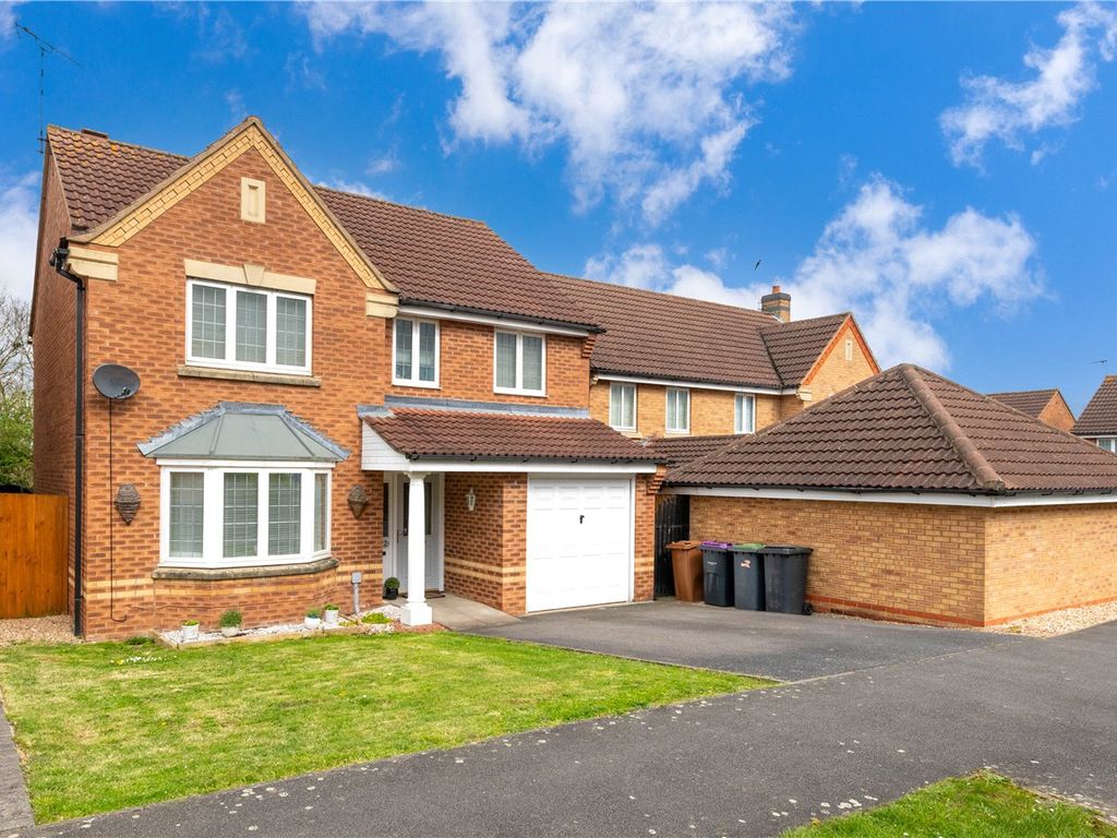 4 bed detached house for sale in Sheldrake Road, Sleaford, Lincolnshire