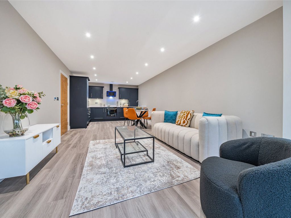 New home, 2 bed flat for sale in Woking, Surrey GU22, £410,000 Zoopla