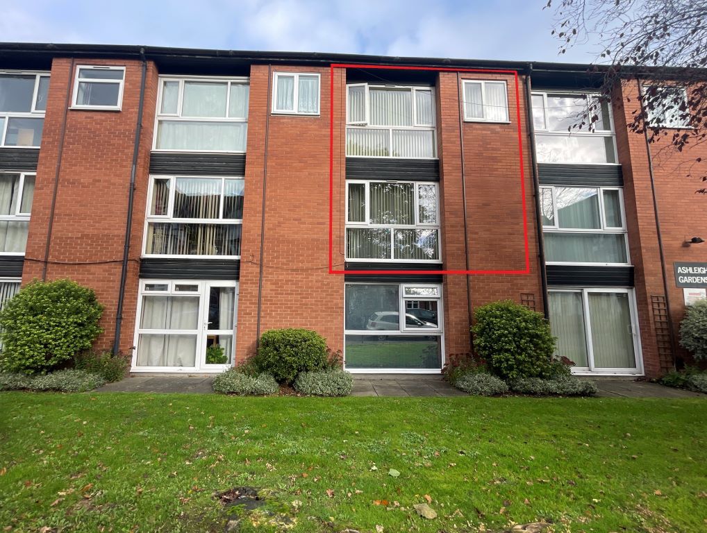 3 bed for sale in 7 Ashleigh Gardens, Off Narborough Road