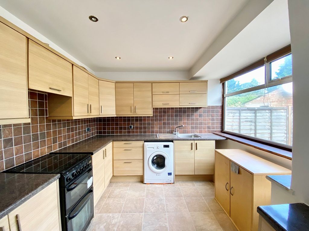 2 bed property for sale in Empire Road, Perivale, Greenford UB6 Zoopla
