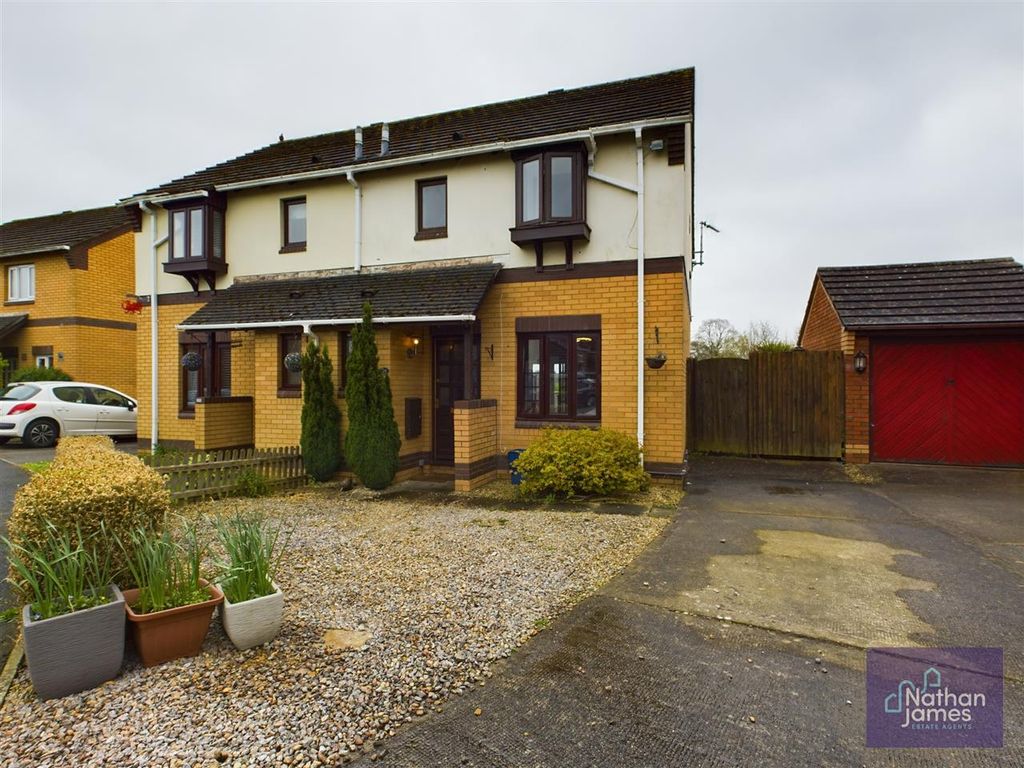 3 bed semidetached house for sale in Canon Lane, Caerwent, Caldicot