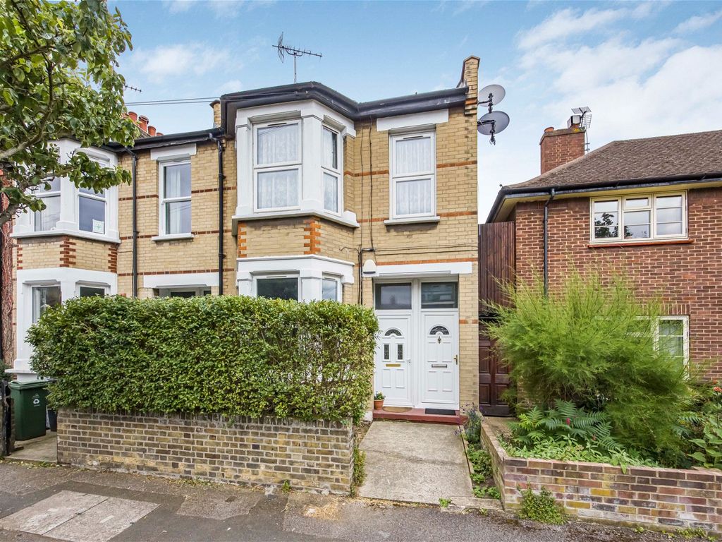 2 bed for sale in Tyndall Road, Leyton E10, £450,000 Zoopla