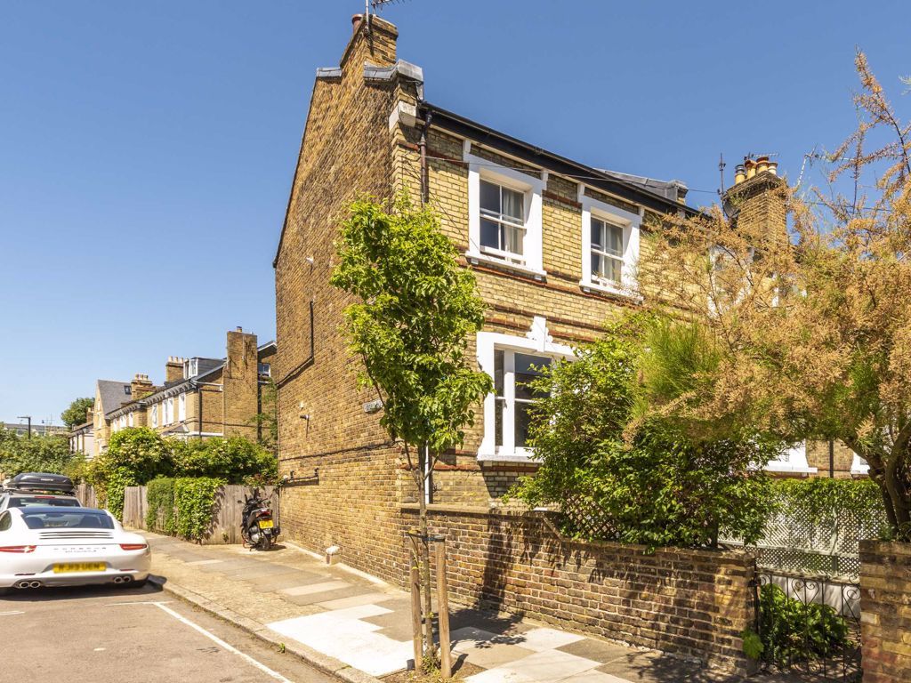 3 bed flat for sale in Haggard Road, Twickenham TW1 Zoopla