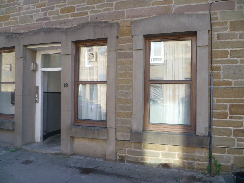 1 bed flat to rent in Lawrence Street, Broughty Ferry, Dundee DD5, £525