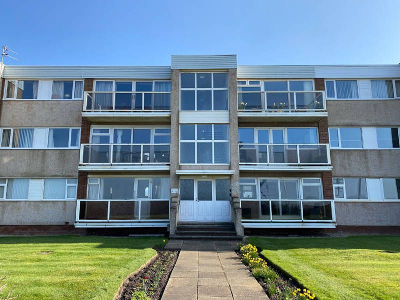 2 bed flat for sale in Queens Promenade, ThorntonCleveleys FY5, £