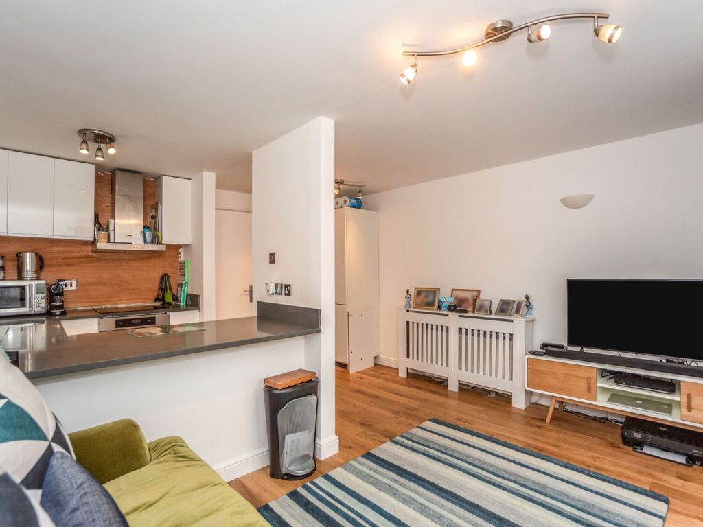 Rawsthorne Close, London E16