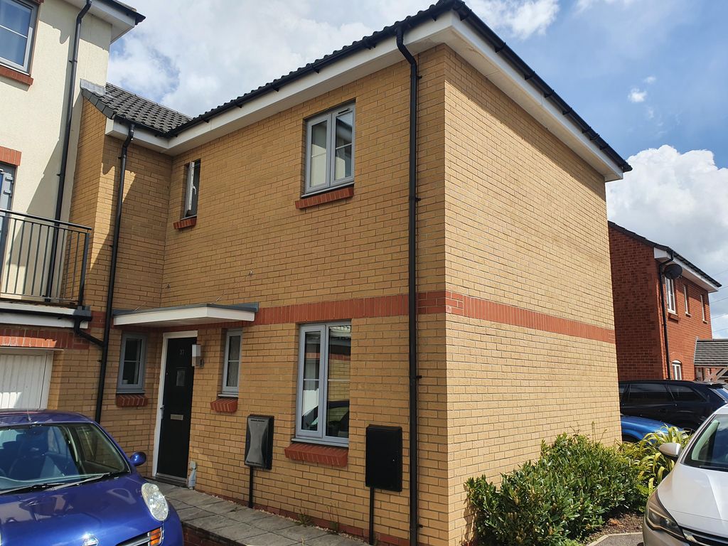 5 bed property to rent in Sorrel Place, Stoke Gifford, Bristol BS34