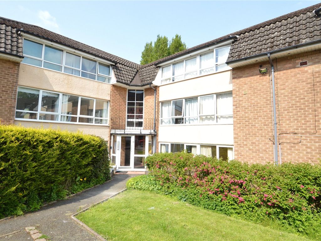 2 bed flat to rent in Lordswood Square, Lordswood Road, Birmingham