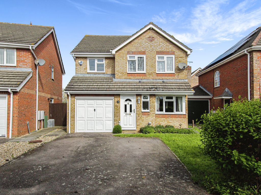4 bed detached house for sale in Bedford Close, Ely, Cambridgeshire CB6