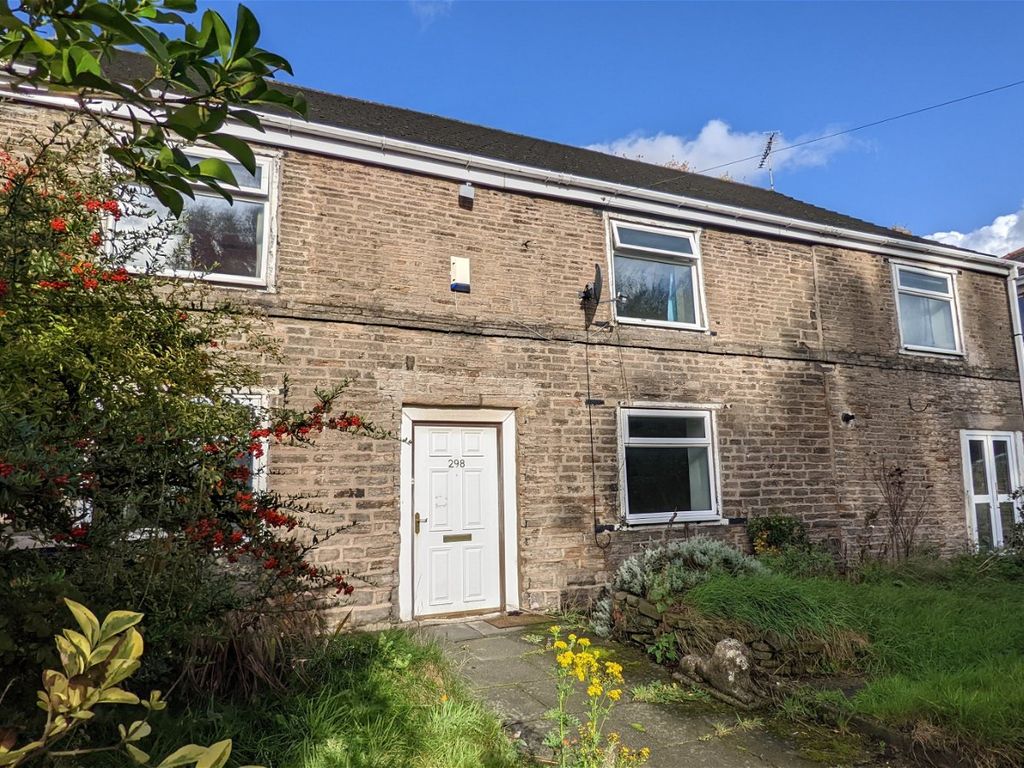 5 bed detached house for sale in Ormskirk Road, Skelmersdale WN8, £